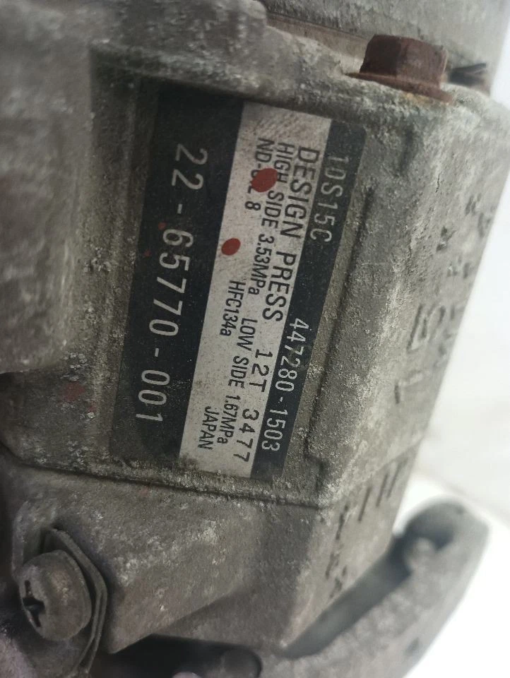 Bomba y embrague compresor de aire acondicionado Freightliner 22-65770-001 (11897449 Foto 3 de 4