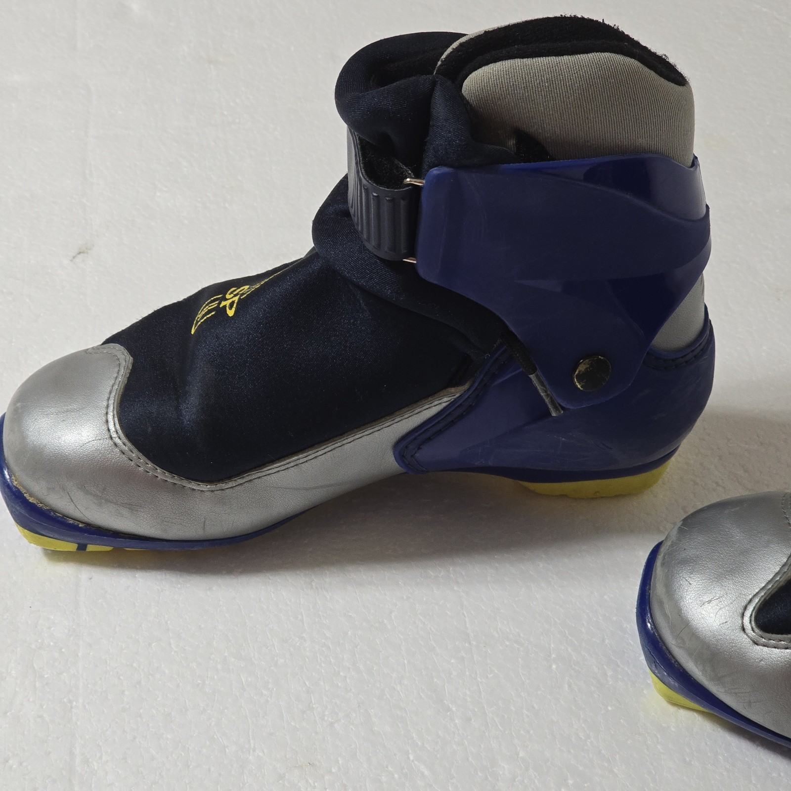 SALOMON Scarponi da sci di fondo Alpina NNN 568 taglia EU 35 37