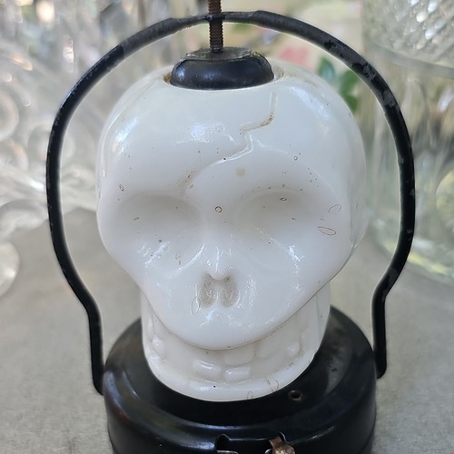 Vtg Halloween Flashing bulb Works The steady on bulb does not Skeleton Rare