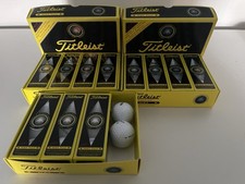 Titleist NXT Tour Golfbälle, 35 Stück mit W...
