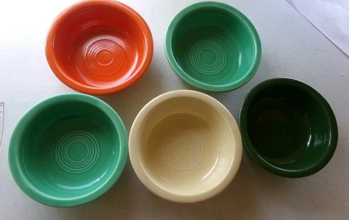 5 LOT- Vintage Fiesta 5-1/2" Fruit Bowls - Fiesta Red, Yellow, , DARK Green