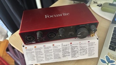 Focusrite Scarlett 2i2 3rd Gen. 2-Channel USB Audio Interface - MOSC0025