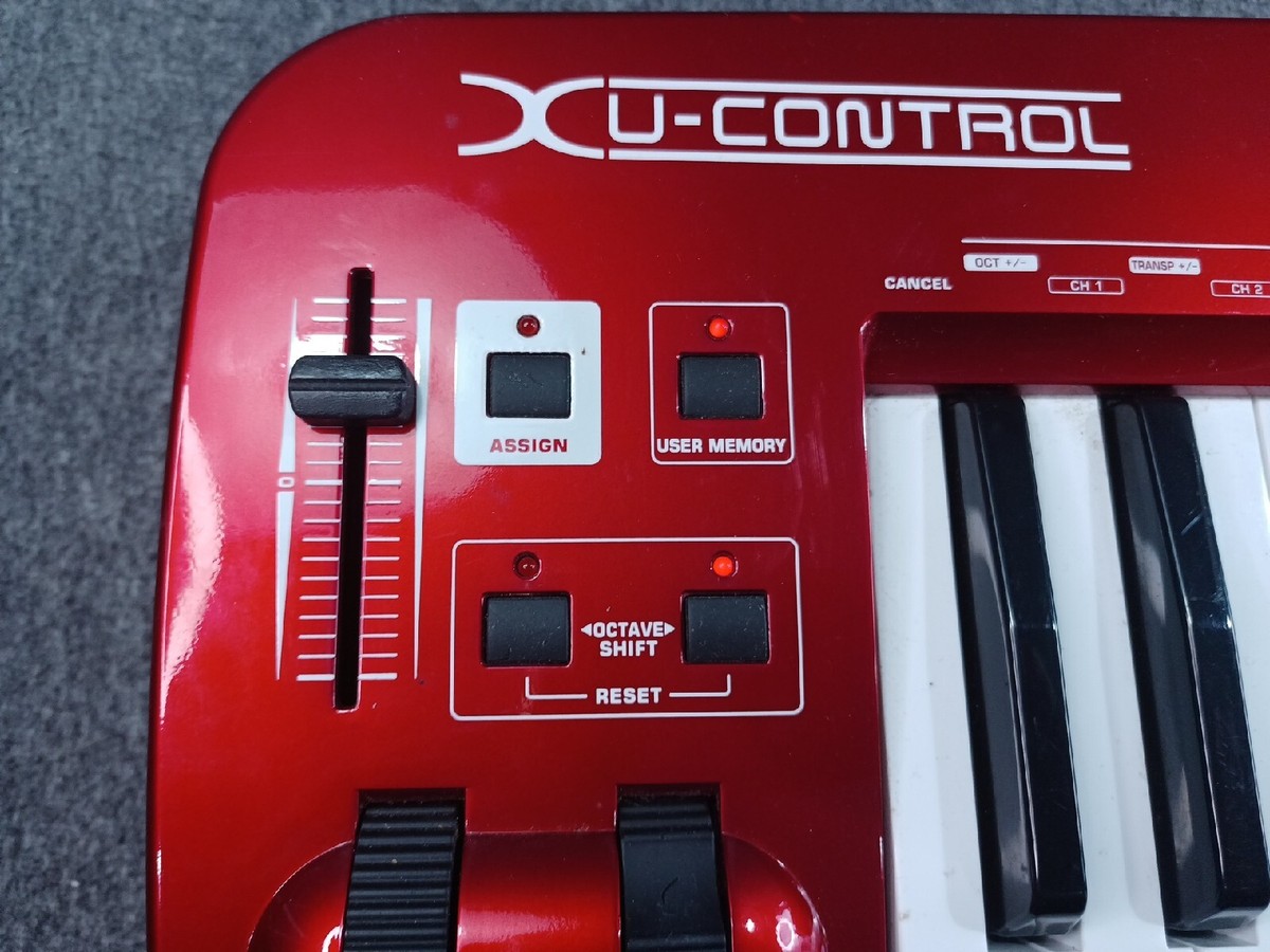 Behringer U-Control UMX490 USB MIDI Controller Keyboard
