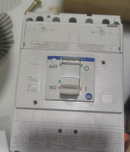 1PCS NEW 140G-J6F3-D22 VIA DHL/UPS #YY - Afbeelding 2 van 3