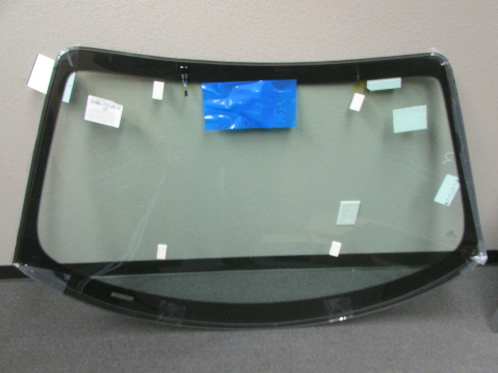 Ferrari 488 Spider, Windshield Glass, Aftermarket, New, P/N 86502000