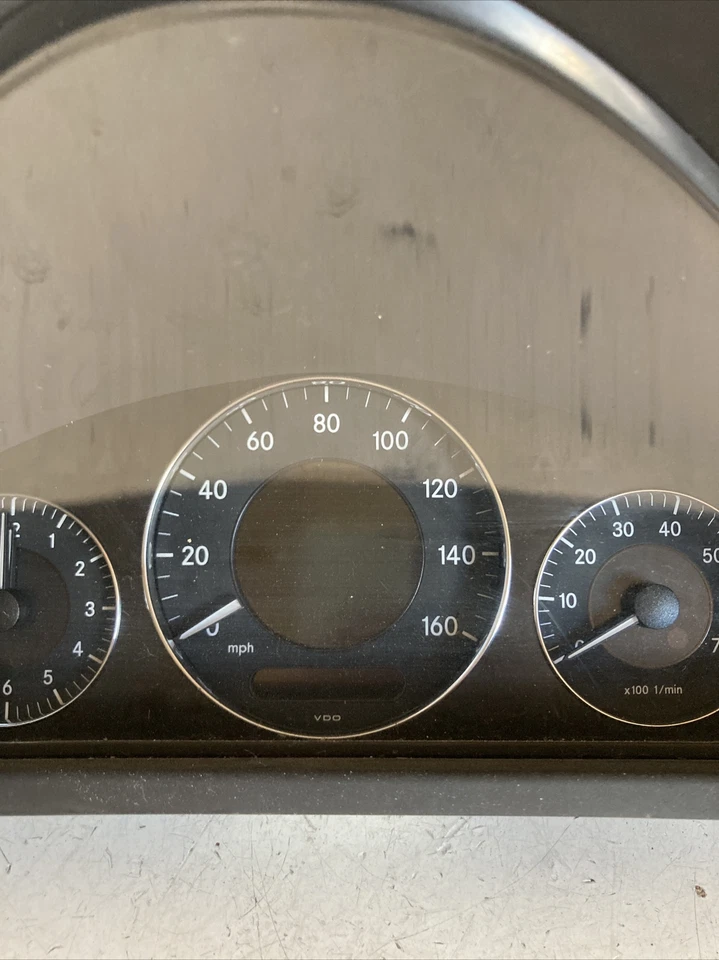Mercedes Clk W209 Speedometer Taho Instrument A2095406811 Automatic 270 Cdi 2005 - Image 4 of 4