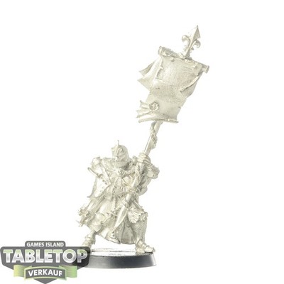 Adepta Sororitas - Battle Sister with Blessed Banner klassisch - unbemalt