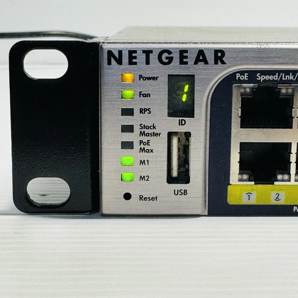 Netgear GSM7252PS ProSAFE 48 ports Gigabit Ethernet L2 Managed Switch With PoE - Image 4 of 4