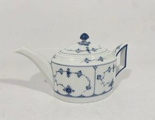 Royal Copenhagen Blue Fluted Plain 255 Tea Pot 1889 1922