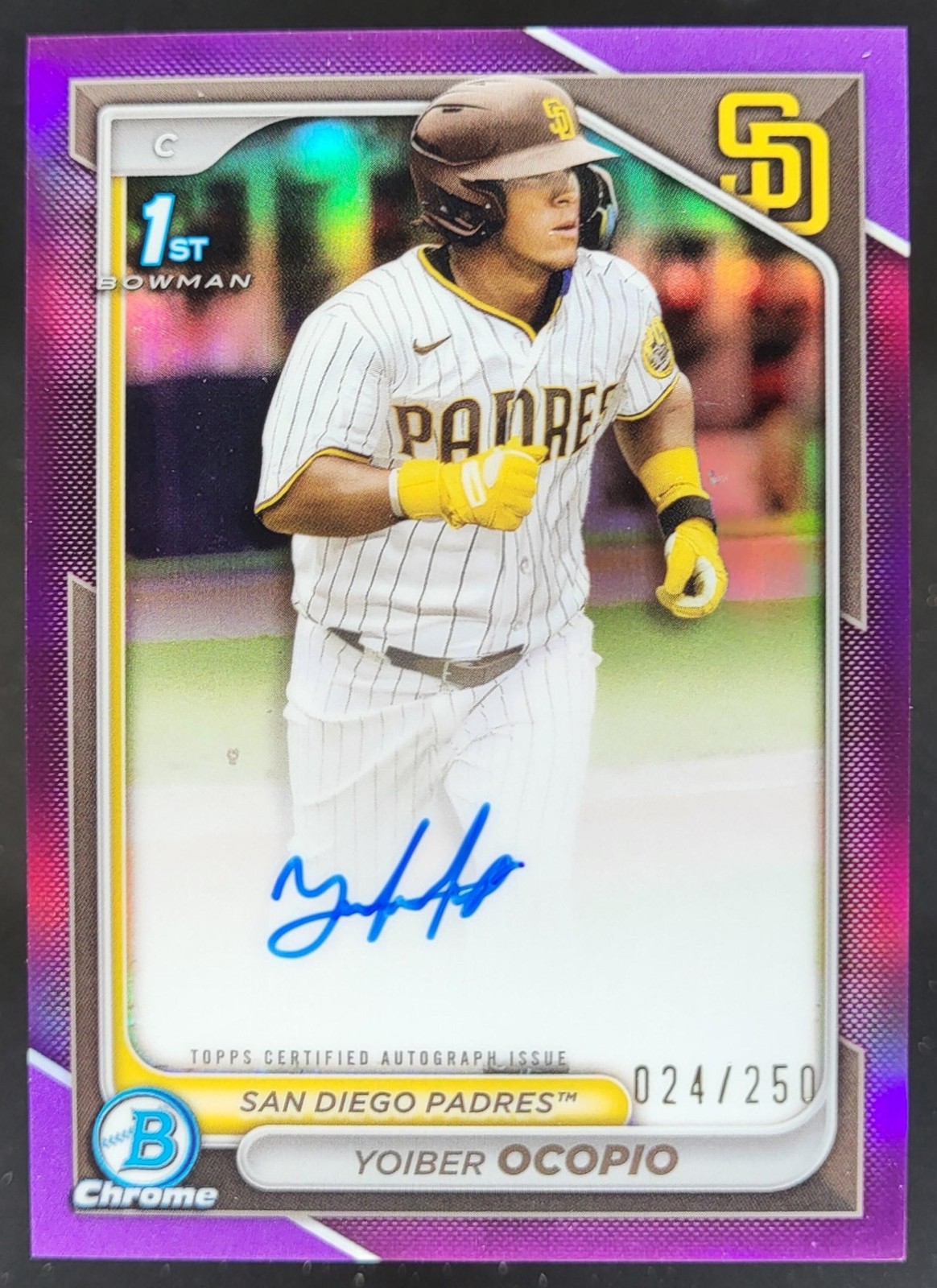 2024 Bowman Chrome Yoiber Ocopio Auto Purple Refractor /250 1st Padres JF