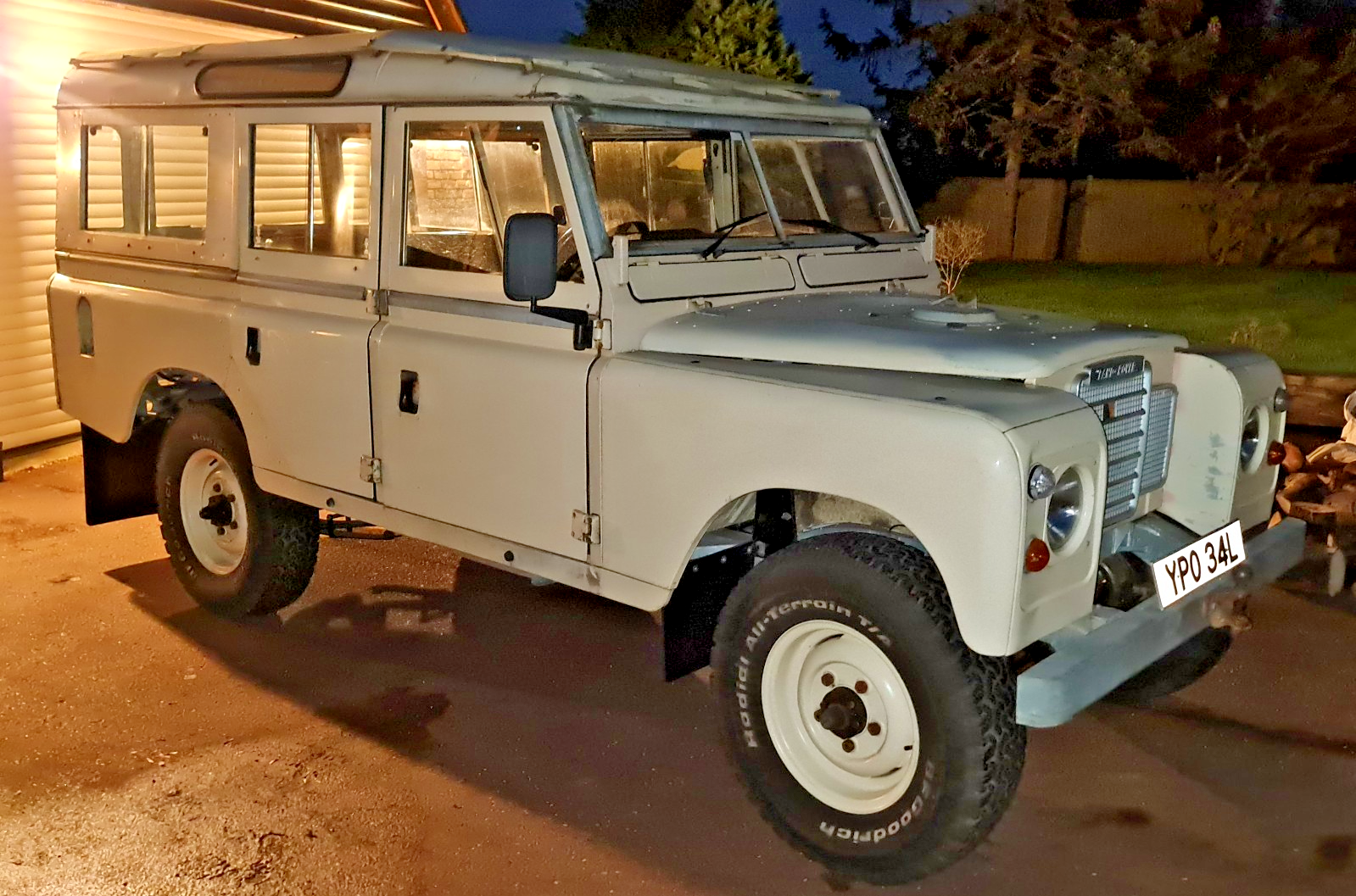 1972 Land Rover Series 3 109 Station Wagon