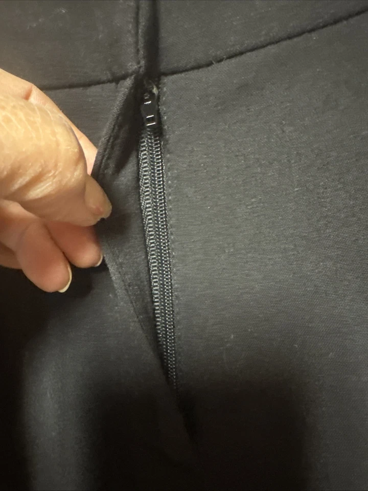 Tahari Arthur S Levine Lined Pants Slacks Trouser Black Career Business Size 10 - Image 2 of 4