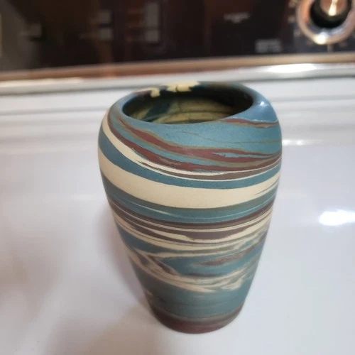 niloak mission swirl pottery Vintage Hand Thrown