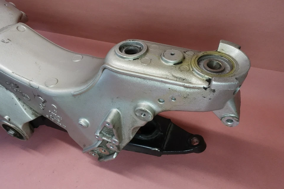 Шасси основной рамы 1999 - 2004 BMW K1200LT K1200 LT - Изображение 2 из 4