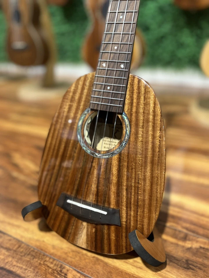 Kamehameha Ukulele KS-56 EQ Soprano Pineapple All Solid Acacia Koa Gloss Hawaii - Image 4 of 4