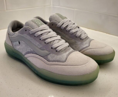 Vans Skateboarding Ave Beatrice Domond Bone Jade Womens Size 7 FA Supreme Hockey