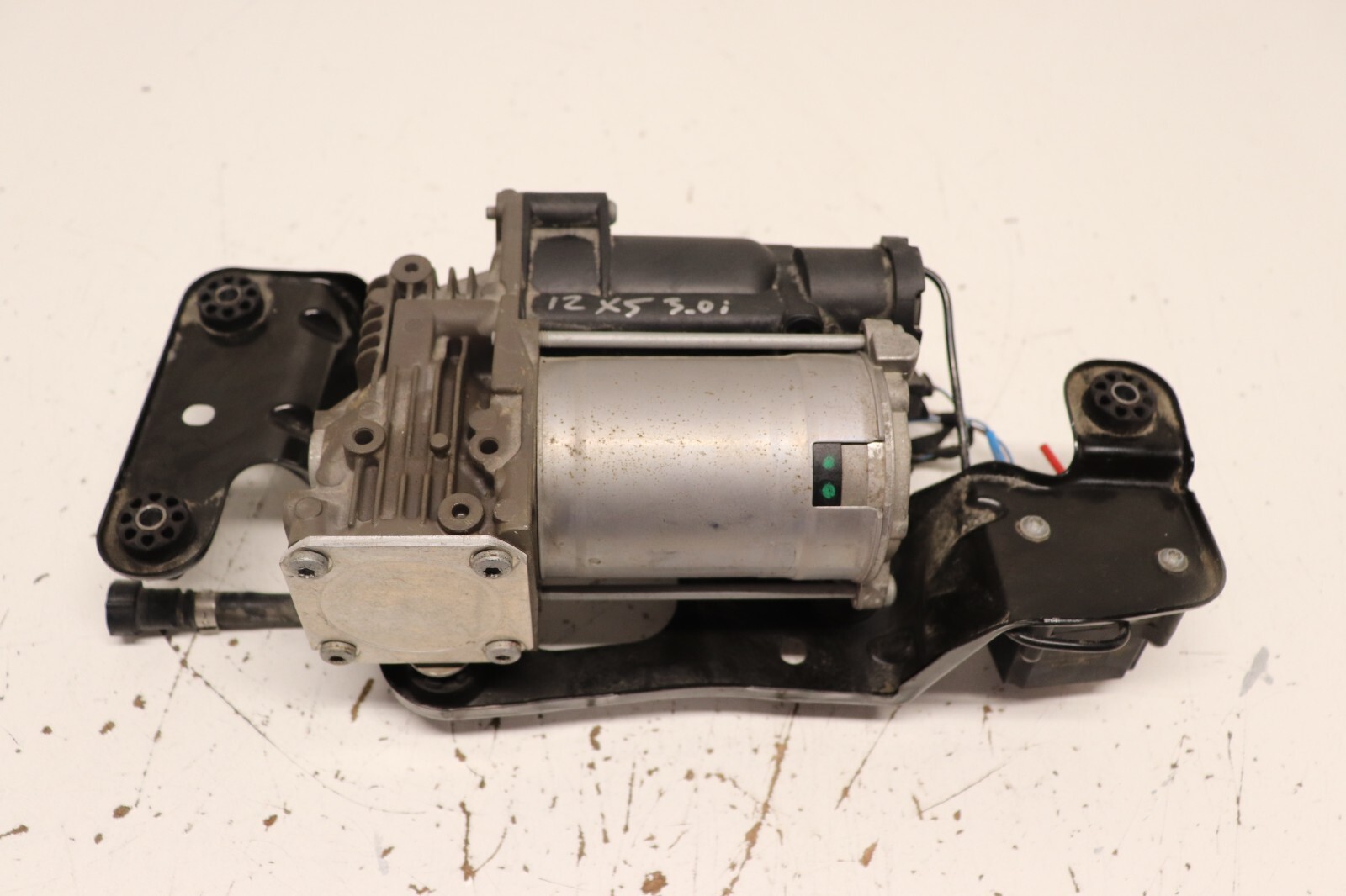 F20976 20072013 BMW X5 Air Suspension Compressor Pump 0814 X6 37206799419 OEM eBay