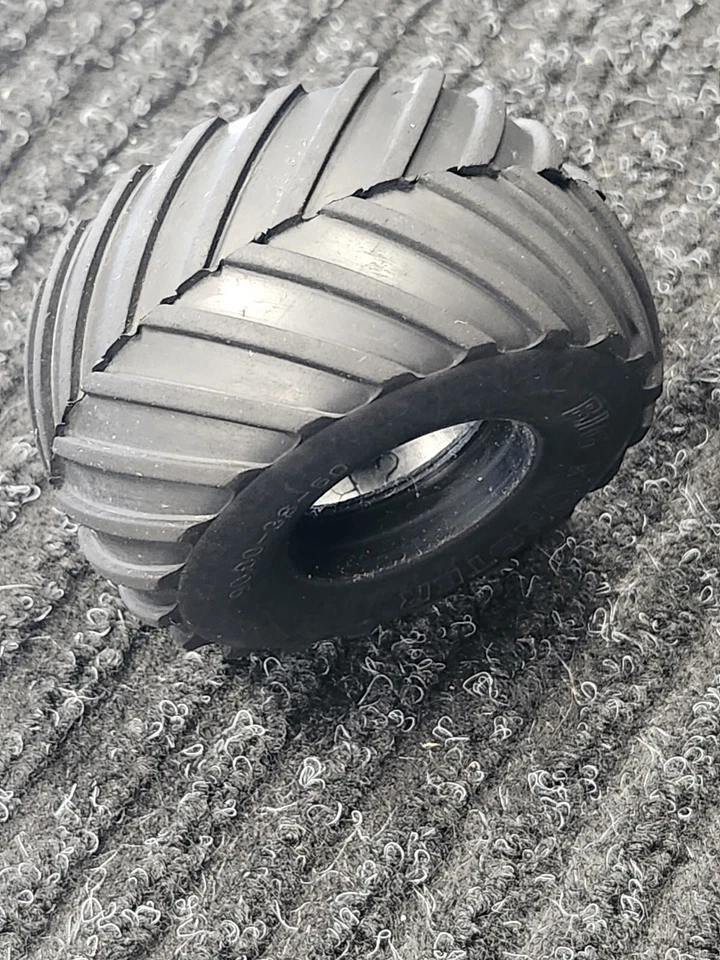 Original Big Monster Rubber Tire (Left) For Radio Shack Dash RC 4x4 Truck OEM - Image 4 of 4