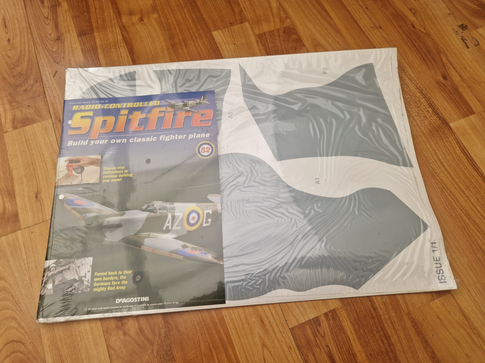 1/10 DEAGOSTINI ISSUE 52 BUILD YOUR OWN RC RADIO CONTROLLED SPITFIRE MODEL PLANE