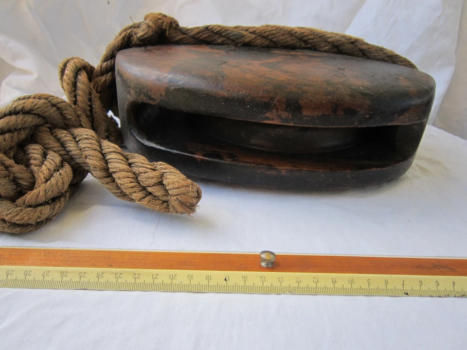 OBJET DE MARINE GRANDE POULIE ANCIENNE EN BOIS - Photo 4/4