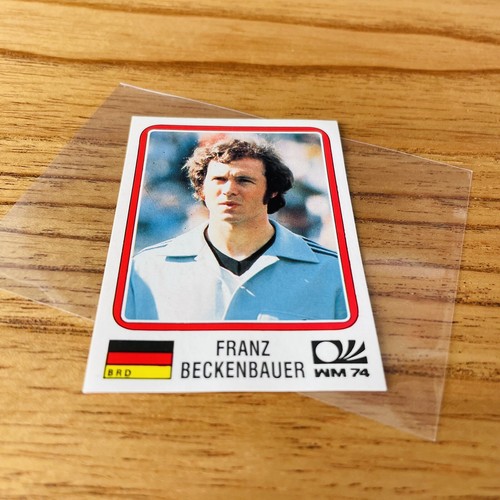 1974 Franz Beckenbauer #63 Germany World Cup Story Multi Language Panini - Picture 2 of 4