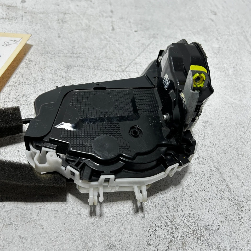 Привод замка задней левой водительской двери с кабелями Acura TLX 2015-2020 OEM - Изображение 4 из 4