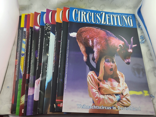 12 Hefte * Konvolut Circus Zeitung * Zirkus * Hefte * Weihnachten * 2015