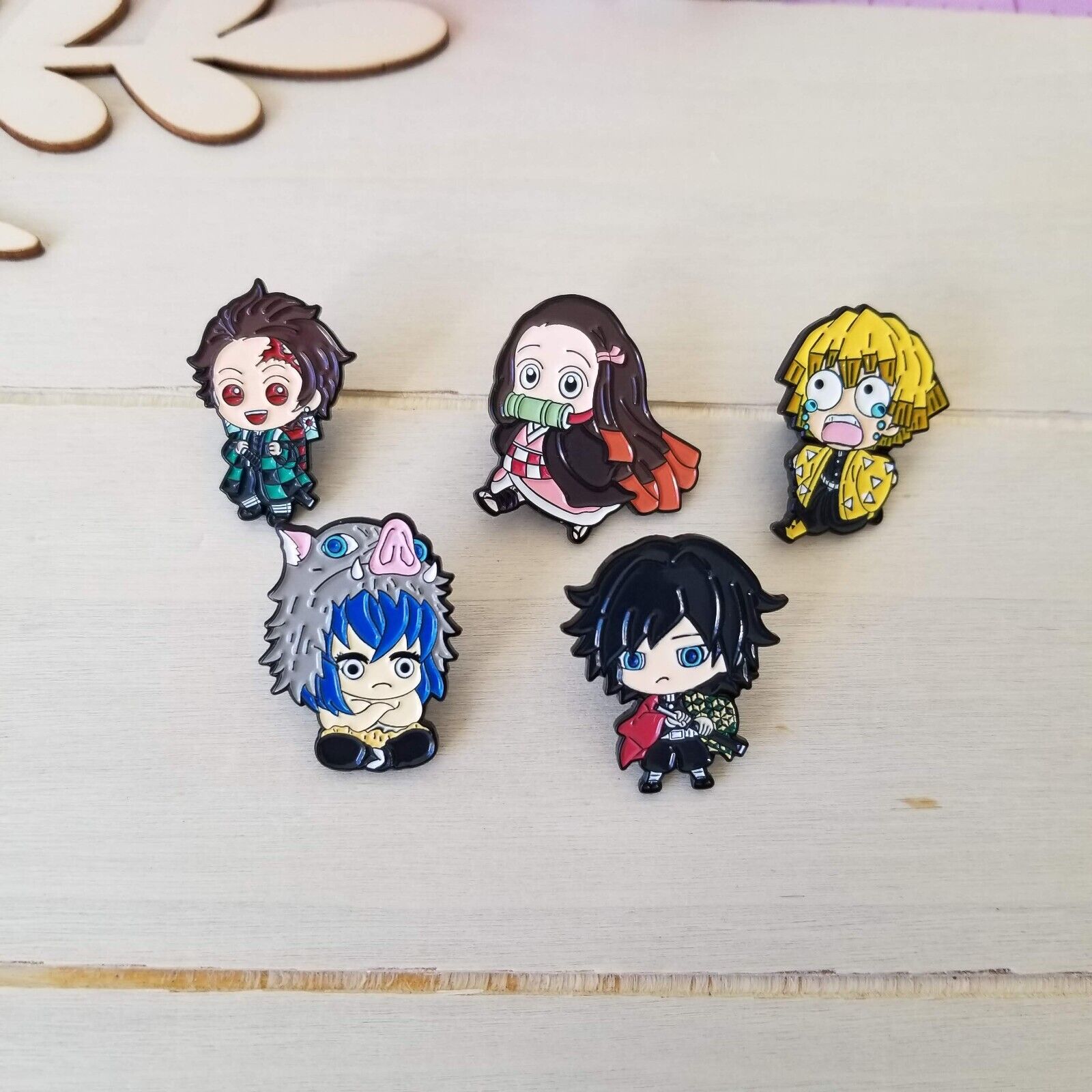 US seller, hard enamel demon slayer pins, Nezuko Tanjiro Zenitsu Inosuke  Giyuu