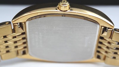 Bulova 98W05 Diamond Mother-of-Pearl Dial Gold Tone Women's