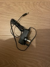 Yamaha YPT-220 61-Key Digital Keyboard Piano Black