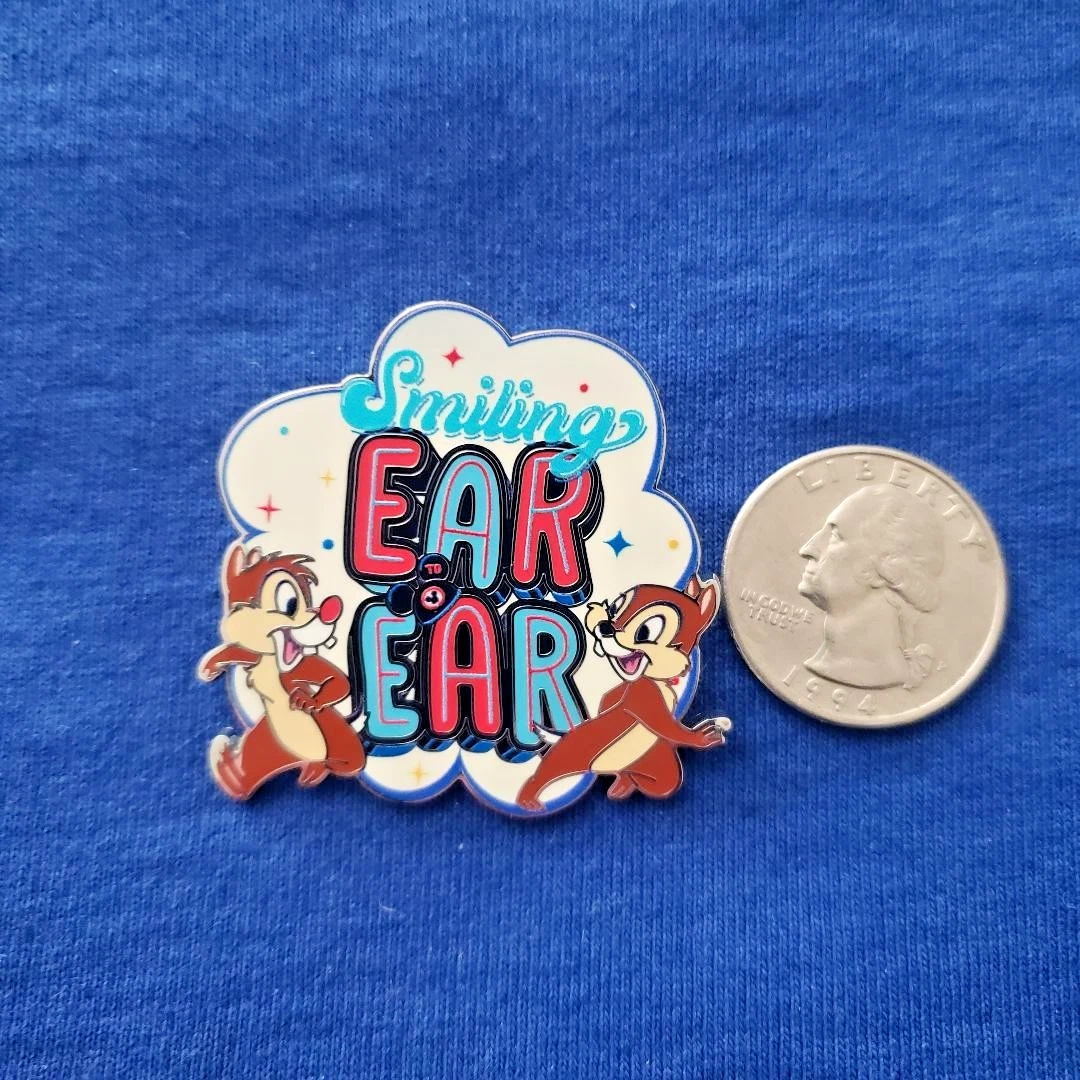 DISNEY PIN CHIP AND DALE SMILING EAR TO EAR