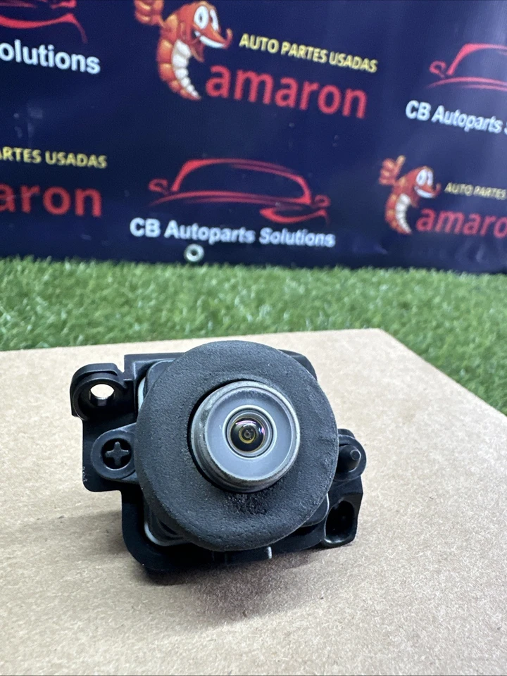 For Chrysler 200 Sedan (2012-2017) Backup Camera OEM Part 68230085 - Image 4 of 4