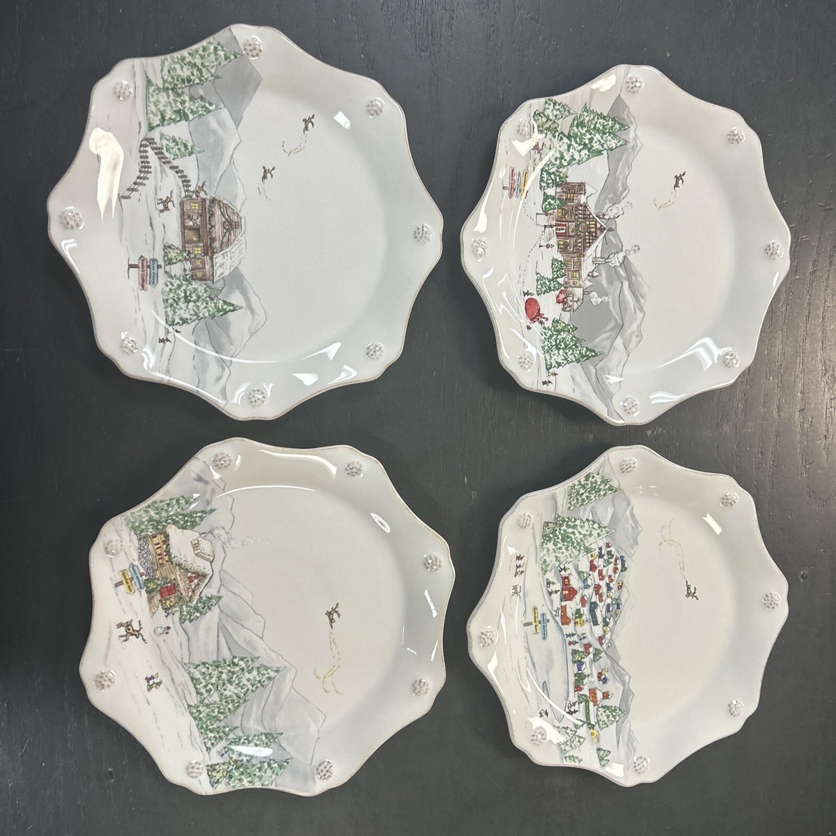 Juliska Berry Thread North Pole Scalloped Dessert Assorted