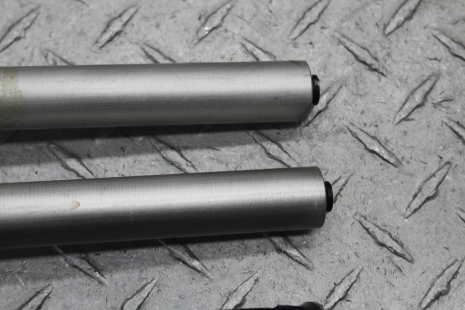 Yamaha YZF R1 2013 OEM izquierda derecha clip en manillar conjunto de pares Foto 4 de 4