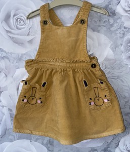tu pinafore
