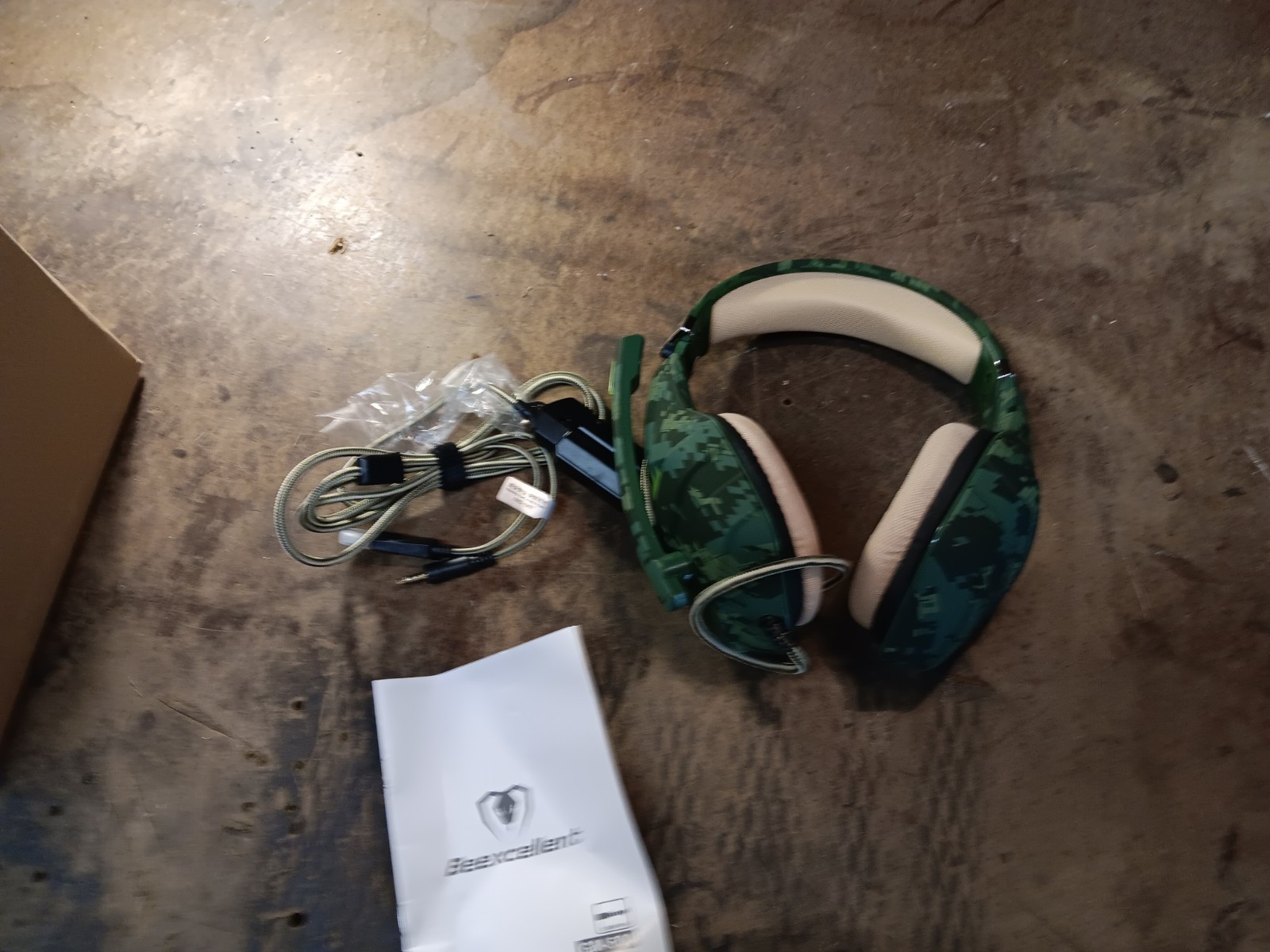 Beexcellent Pro Gaming Headset GM-500 Camo 3.5 MM 4 pin USB Unused Open Box