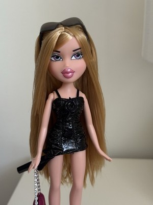 bratz slumber party cloe 2024~ custom and restyled hair~ No stand