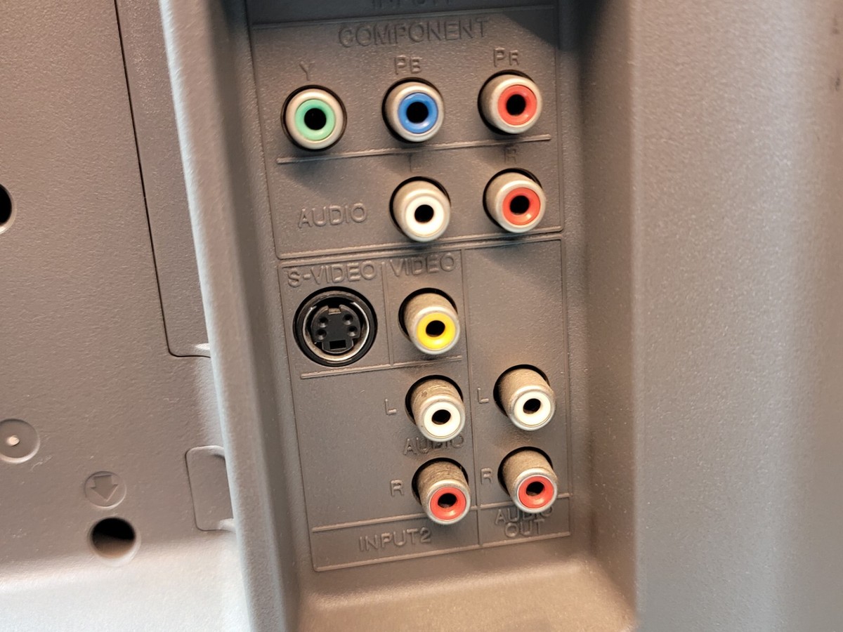 Sharp LC-15SH4U 15” Liquid Crystal LCD Flatscreen TV 480p Portable