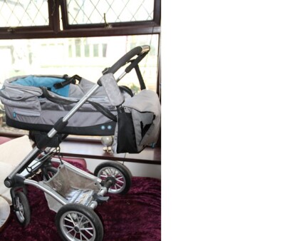 Mutsy urban pram stroller/push chair/buggy Az New carry cot