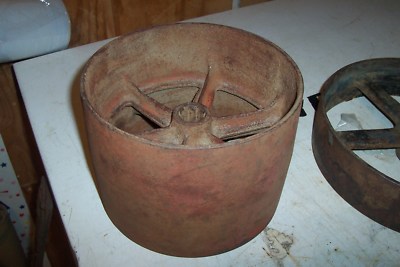 8 1/4IN. Cast Iron Large Economy Hercules Antique Hit And Miss Gas Engine Pulley