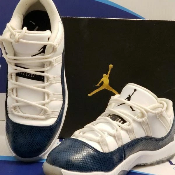 Air Jordan 11 Low Navy Snakeskin Kids Size 3y eBay