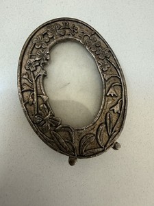 Vintage 1985 Silver MASJ Wales Oval Silver Plated 2" frame w/ Wadsworth quotes