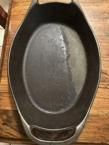 Vintage Lodge Made in USA Cast Iron 2 qt Casserole Server Skillet w Handles