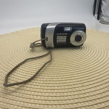 Samsung Digimax A402 Retro 4MP Digital Camera – Point & Shoot – Working