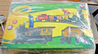 Lionel 7-11548 Crayola G-Gauge Set Battery Powered Train Track Set NEVER USED