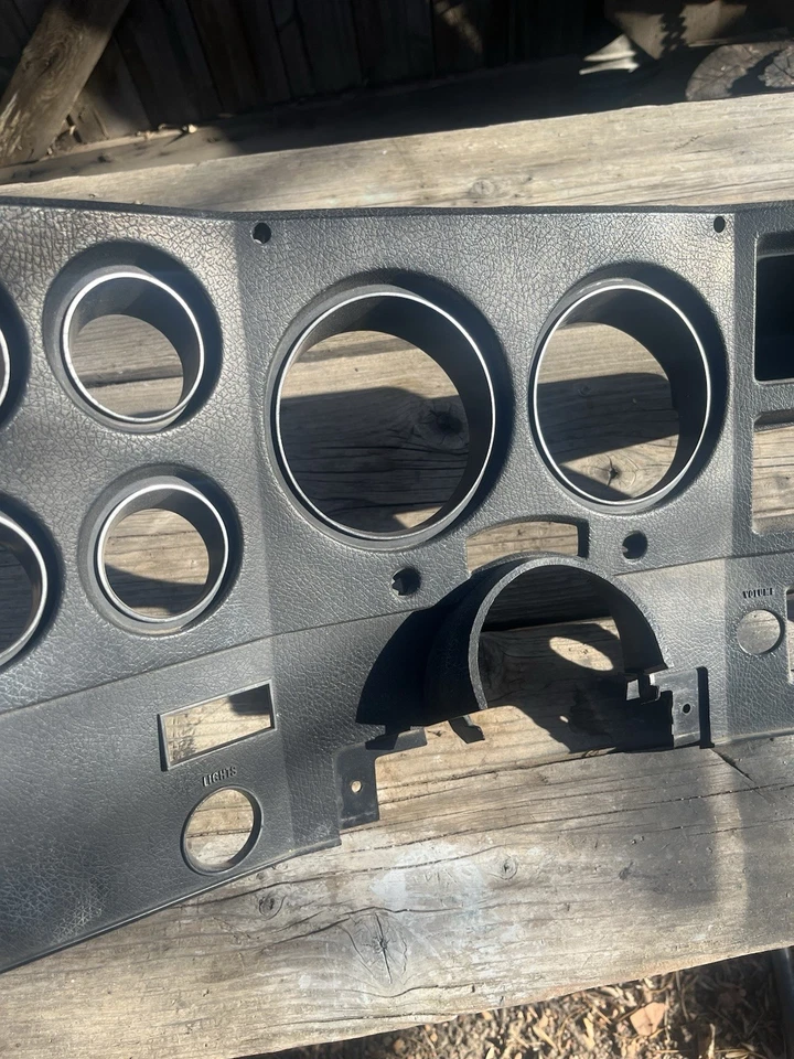 1973 1977 78 1980 Chevrolet C20 C10 K10 K5 Blazer CLUSTER BEZEL 73-80 Non Ac - Image 4 of 4