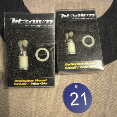 Zwei Solar Titanium P1 Small Nite Glo Blinkerköpfe Karpfenangeln