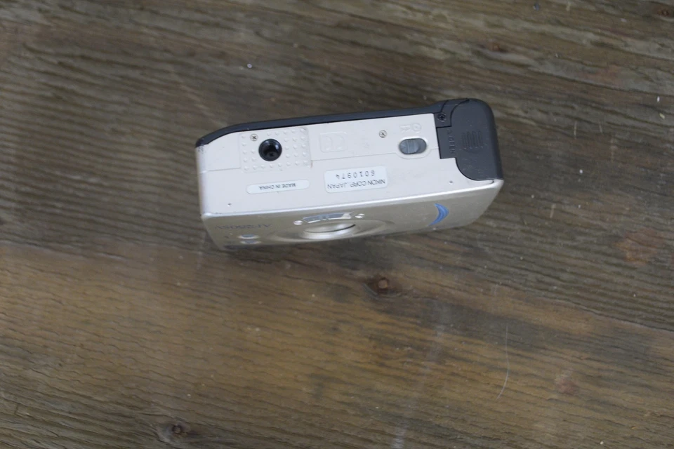 Nikon AF250SV 35mm Film Camera Point & Shoot 28mm Lens Flash Made Japan AF - Image 4 of 4