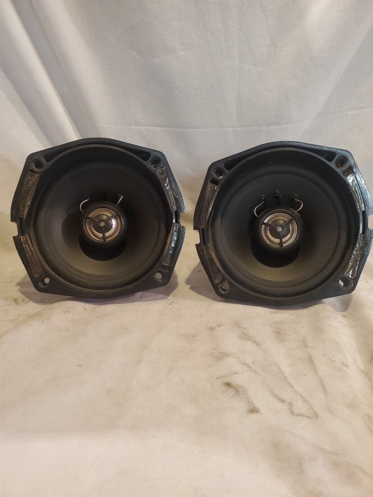 Pair of Harley Davidson Hogtunes Bombing free shipping Max 89% OFF fairing inner speakers 914.2