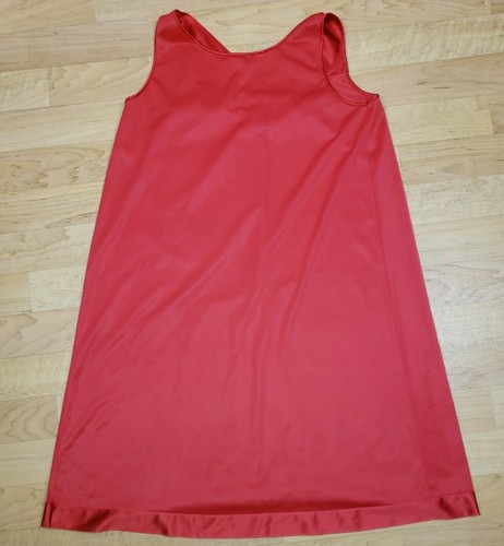 Vtg Vanity Fair Satin Nightgown Scarlet Red Shimmer Gown Sz M Sleepwear 70s - Picture 8 of 8